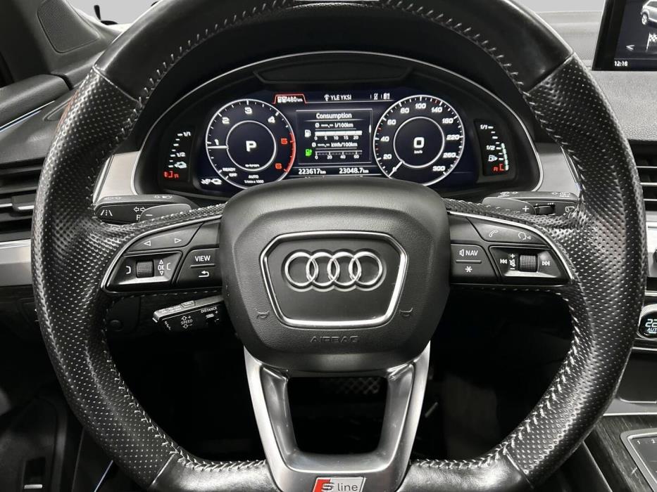 AUDI Q7 2017
