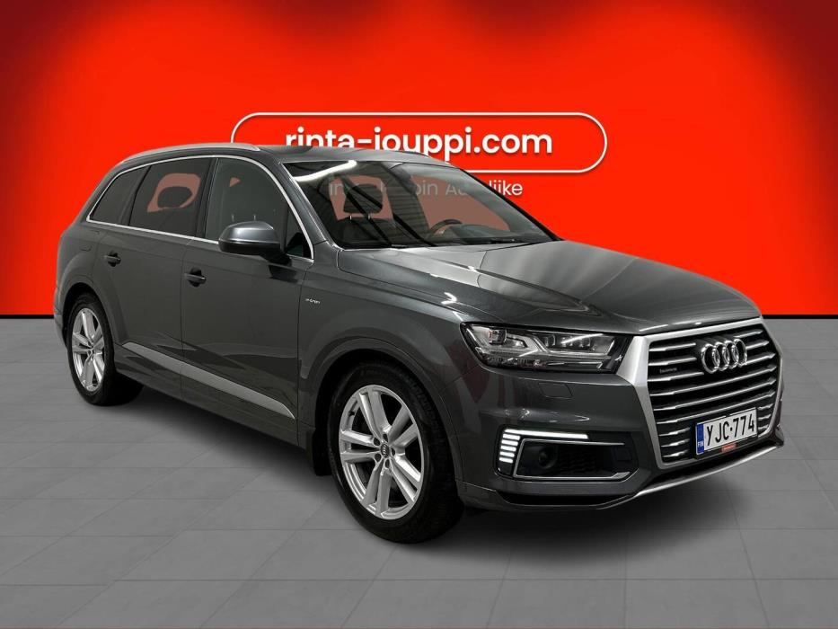 AUDI Q7 2017