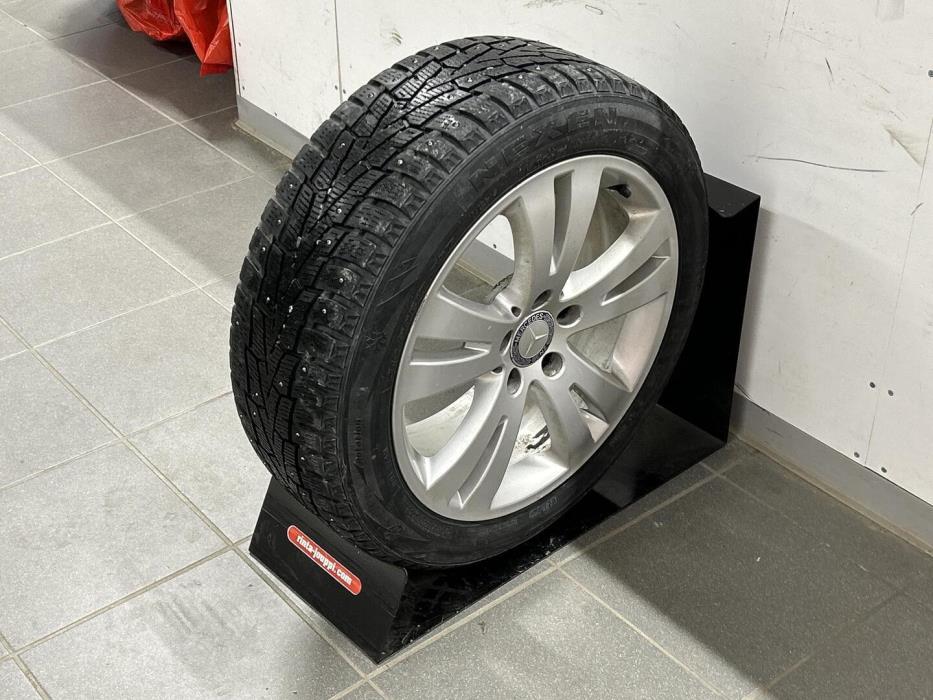 MERCEDES-BENZ C 2010