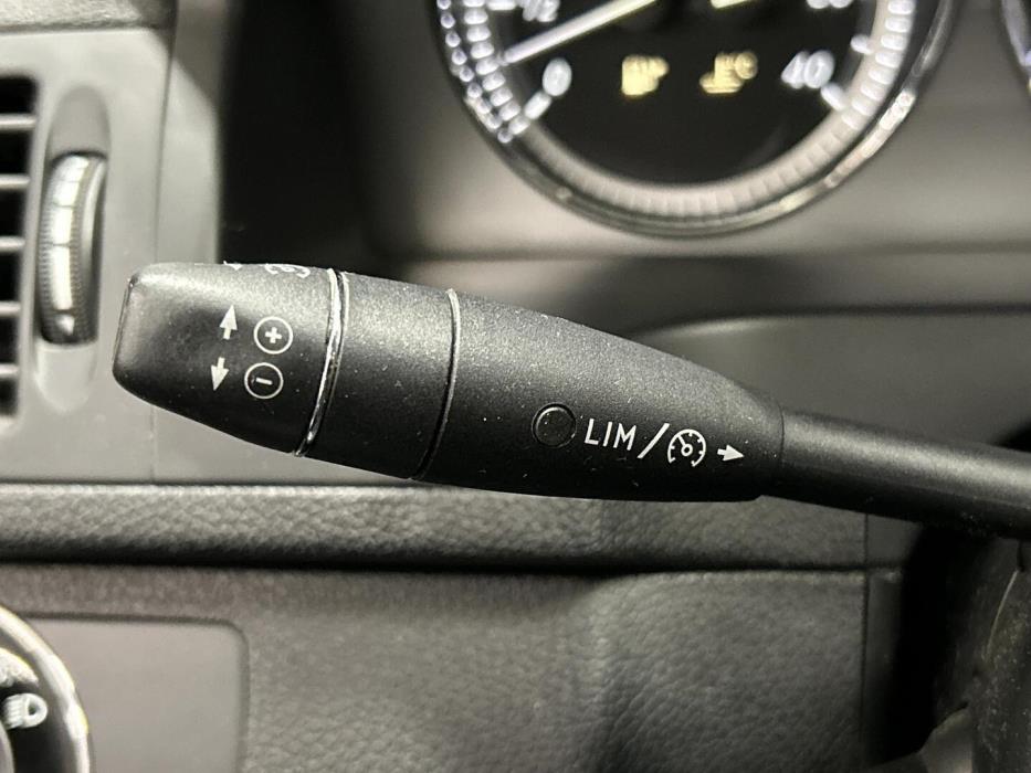 MERCEDES-BENZ C 2010