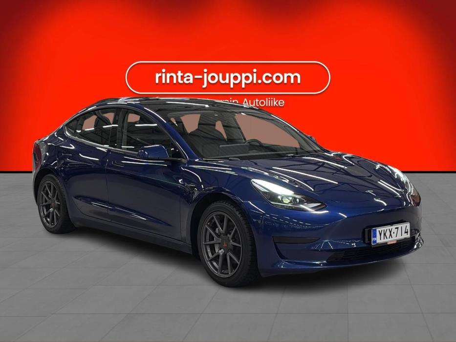 TESLA Model 3 2021