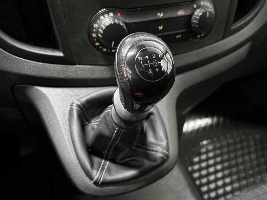 MERCEDES-BENZ Vito 2016