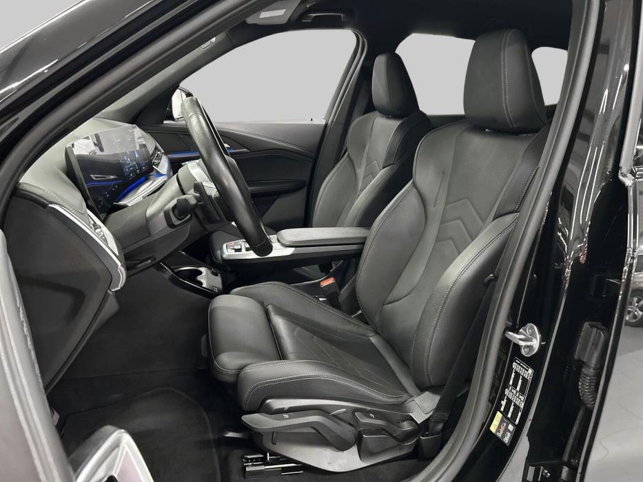 BMW IX1 2023