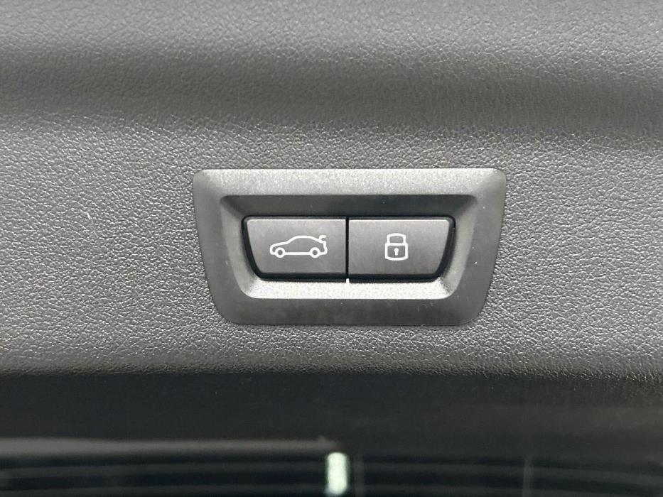 BMW IX1 2023