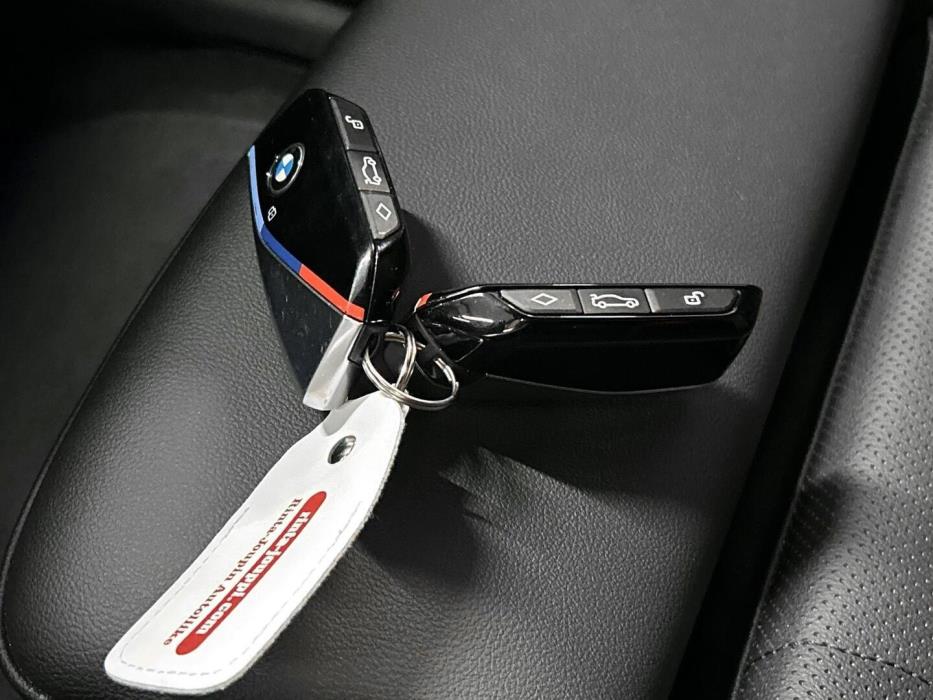 BMW IX1 2023