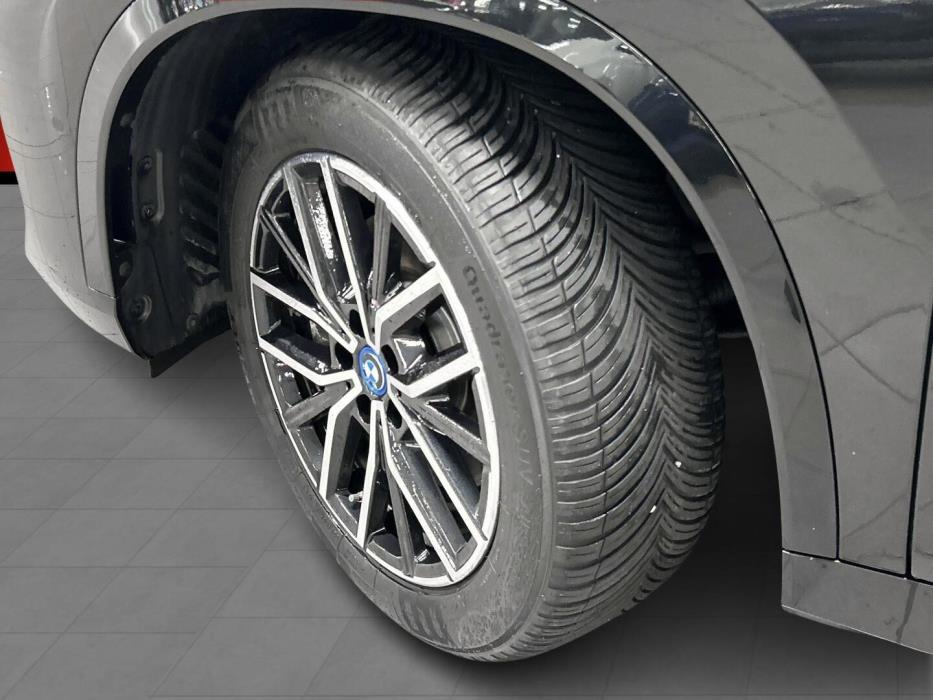 BMW IX1 2023