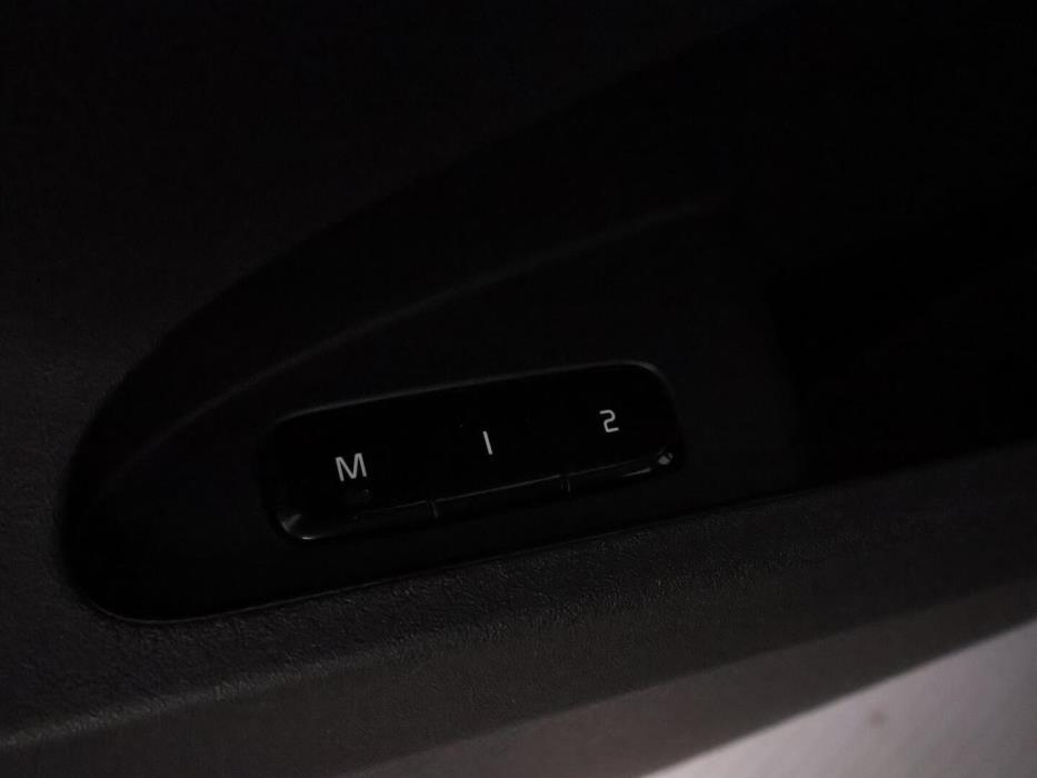 POLESTAR 2 2024