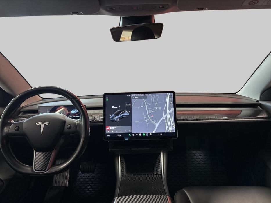 TESLA Model 3 2019