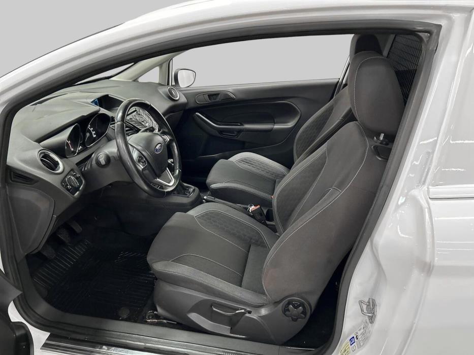 FORD Fiesta Van 2017