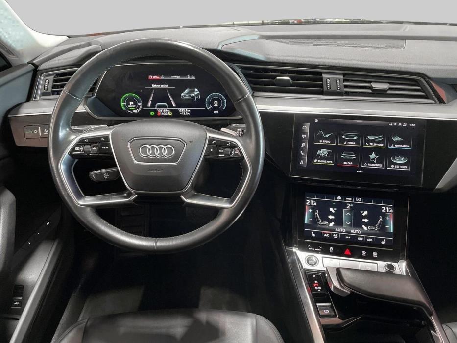 AUDI E-TRON 2021