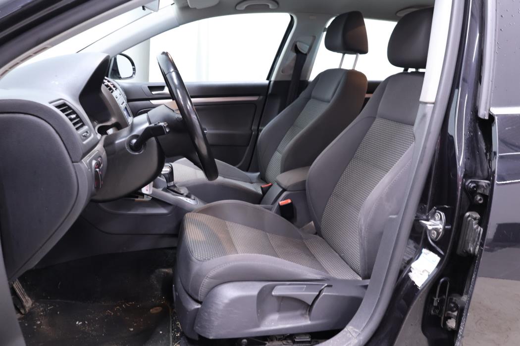 VOLKSWAGEN Golf 2008