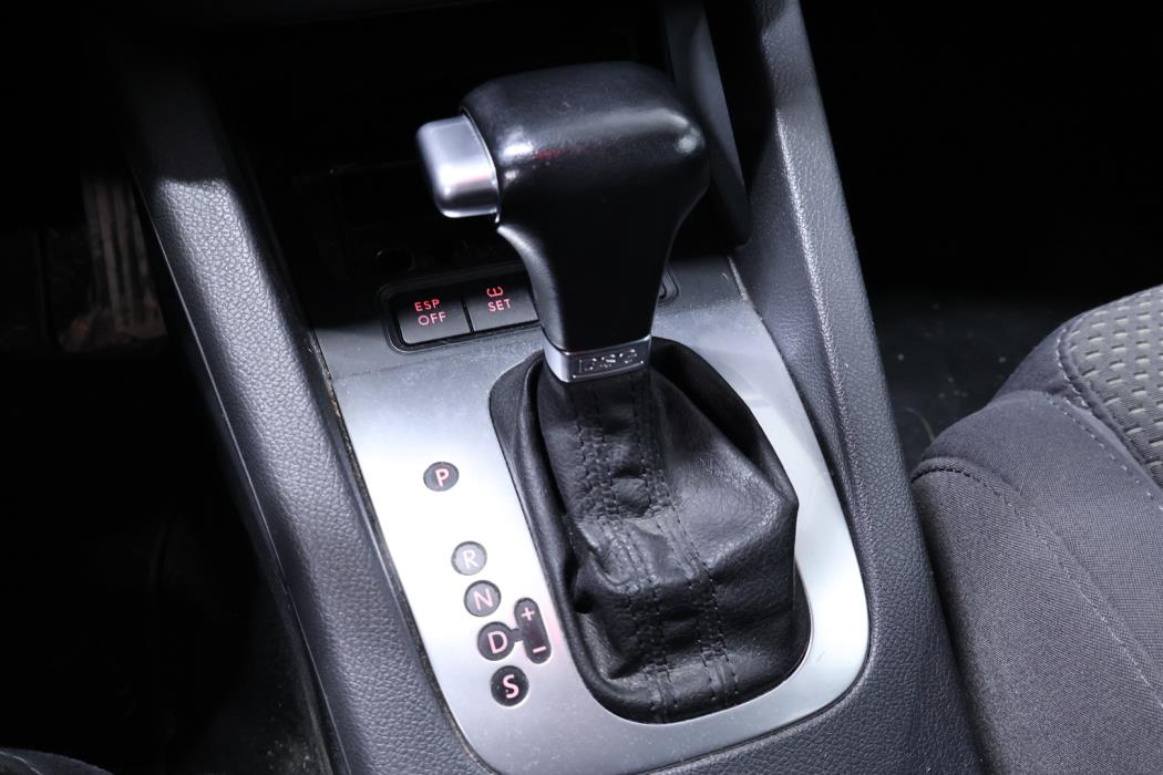 VOLKSWAGEN Golf 2008