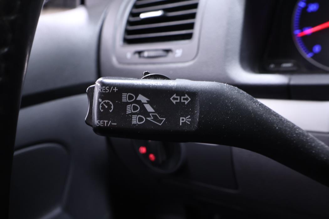 VOLKSWAGEN Golf 2008