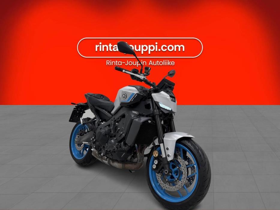 YAMAHA MT-09 2025