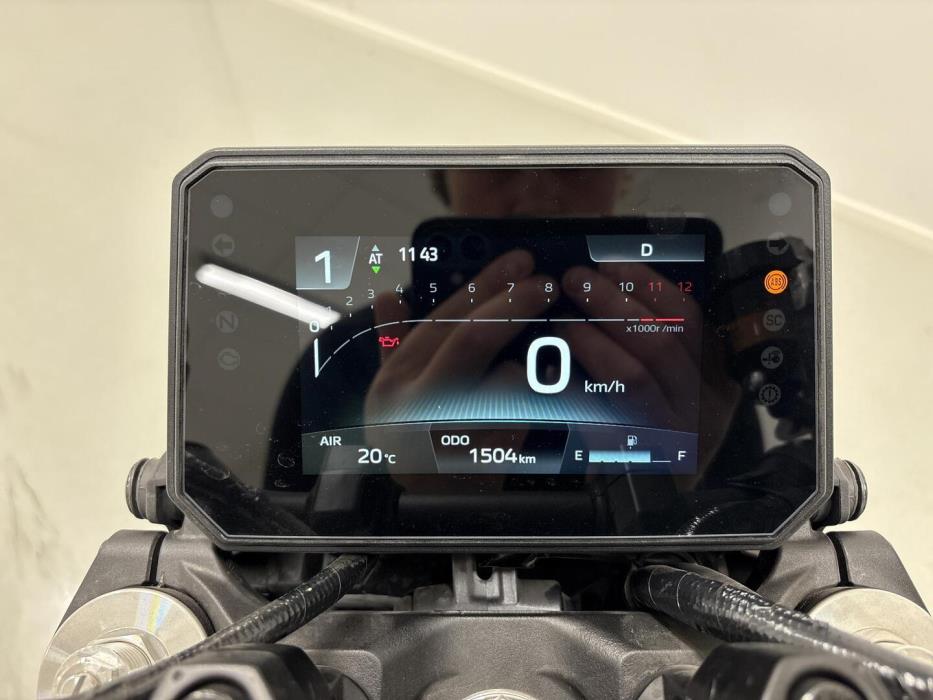 YAMAHA MT-09 2025