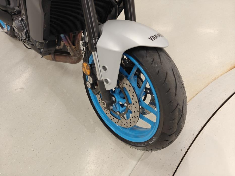 YAMAHA MT-09 2025