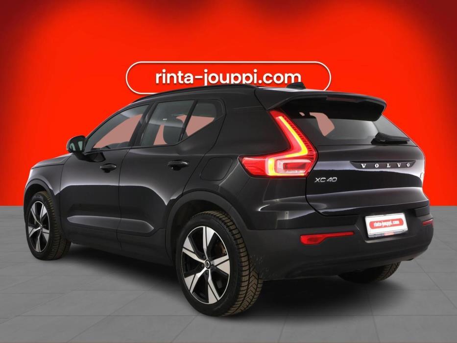VOLVO XC40 2021