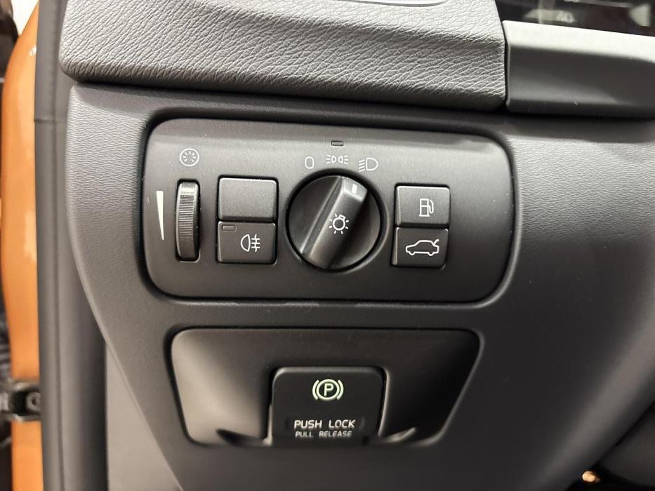 VOLVO S60 2012