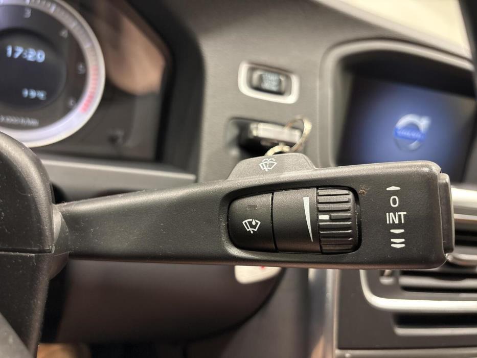 VOLVO S60 2012