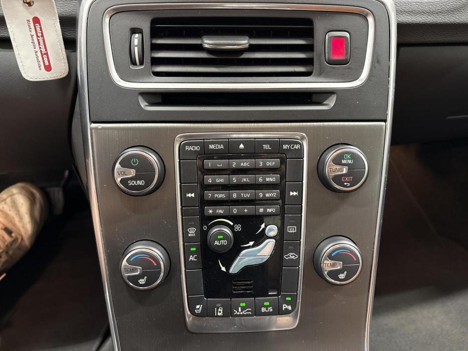 VOLVO S60 2012
