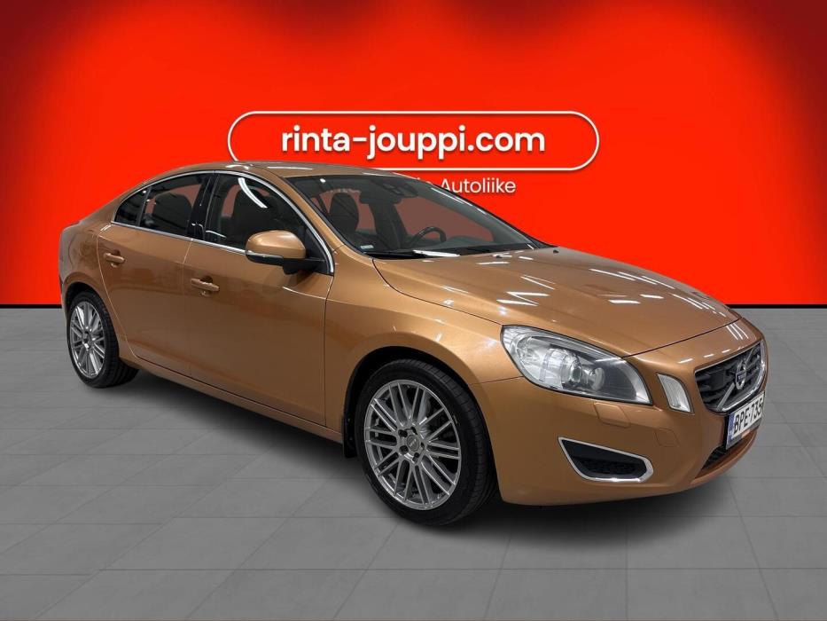 VOLVO S60 2012