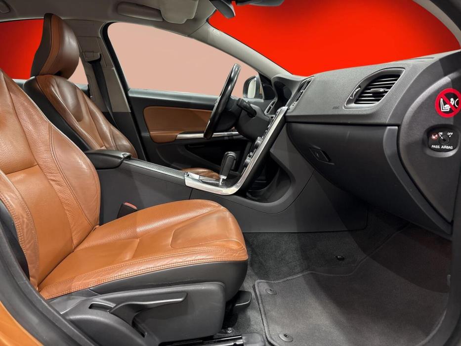 VOLVO S60 2012