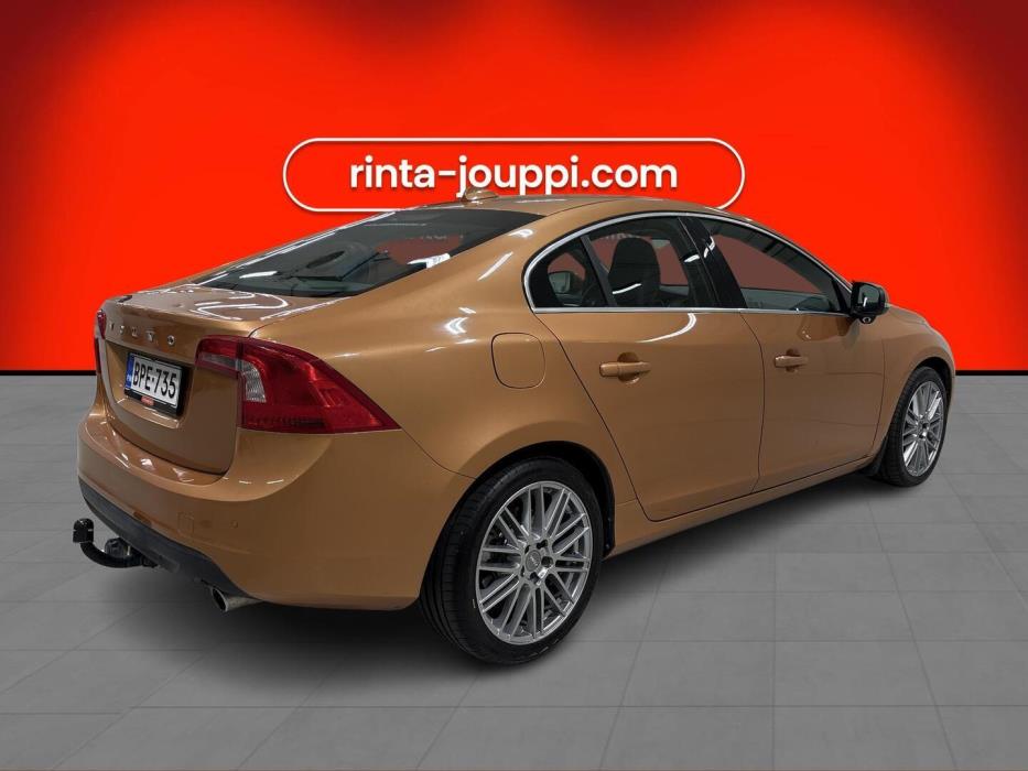 VOLVO S60 2012