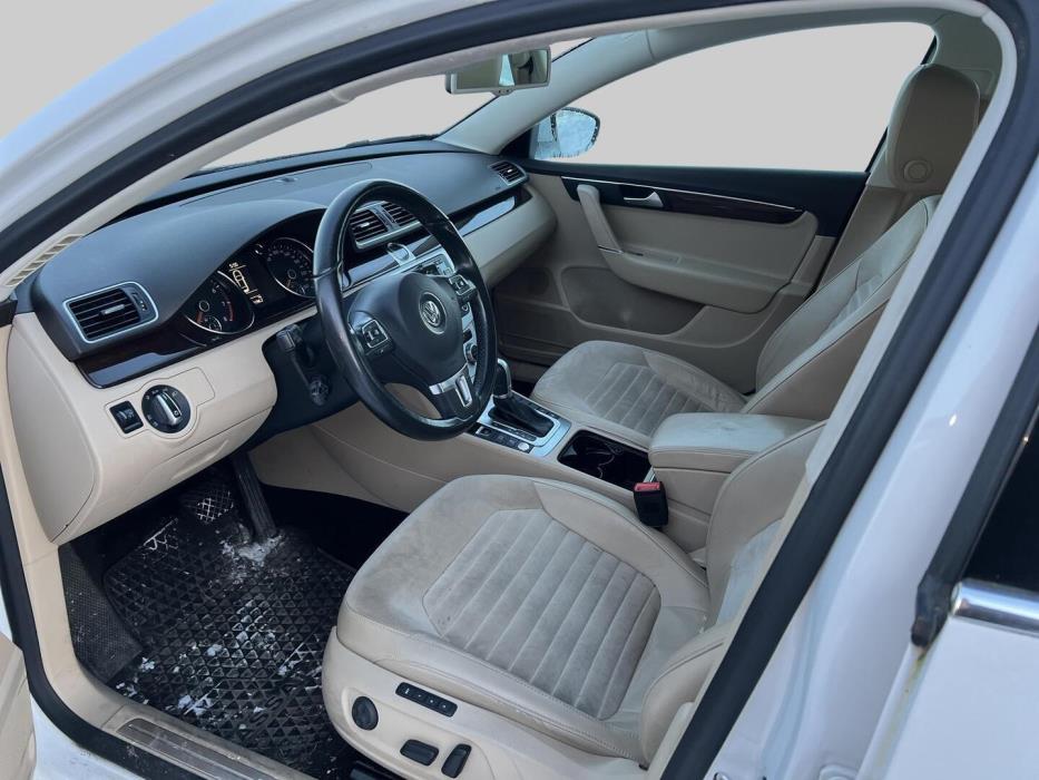 VOLKSWAGEN Passat 2015
