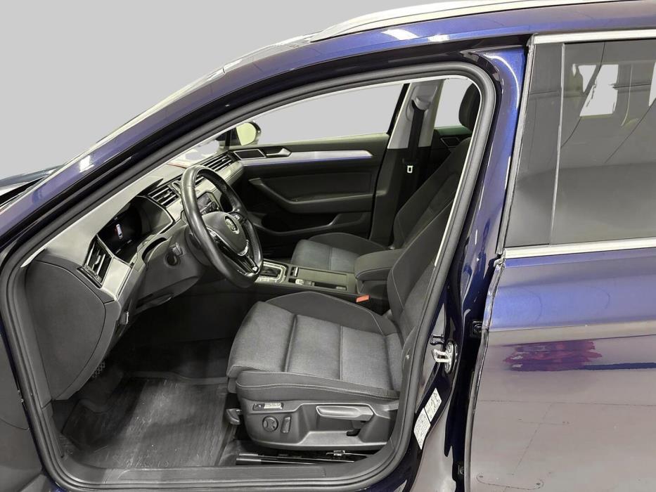 VOLKSWAGEN Passat 2018