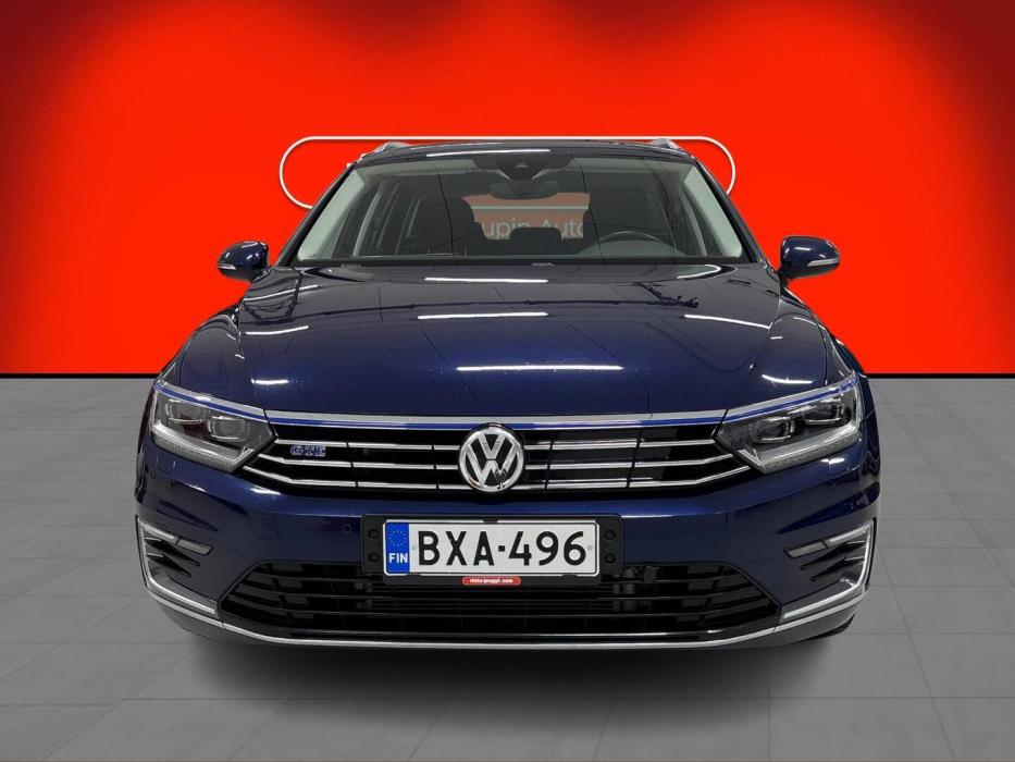 VOLKSWAGEN Passat 2018