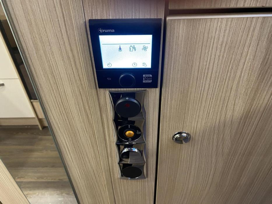 BÜRSTNER IXEO TIME IT 726G 2019