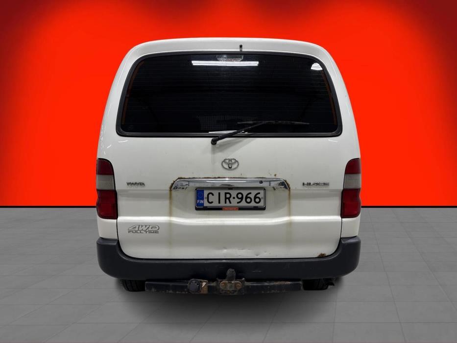 TOYOTA Hiace 2012