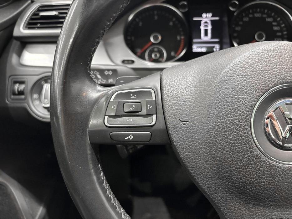 VOLKSWAGEN Passat 2014
