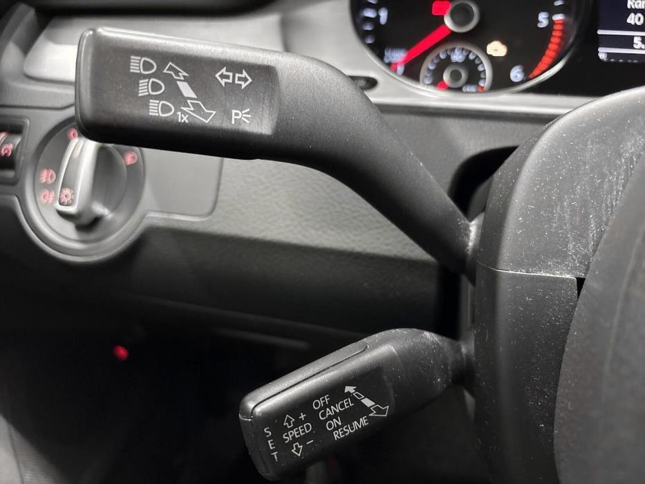 VOLKSWAGEN Passat 2014