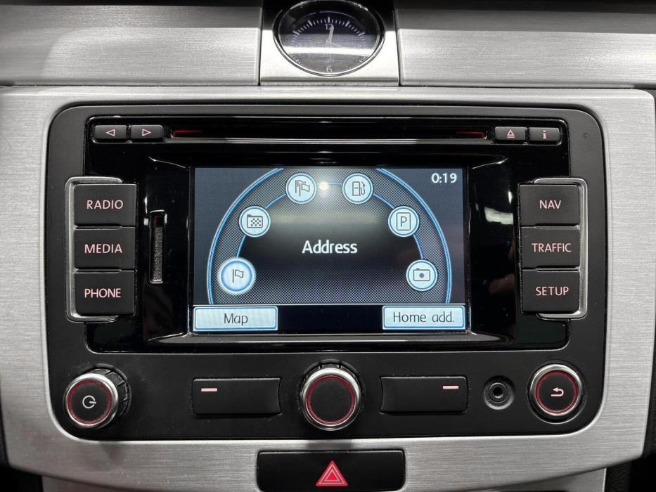 VOLKSWAGEN Passat 2014