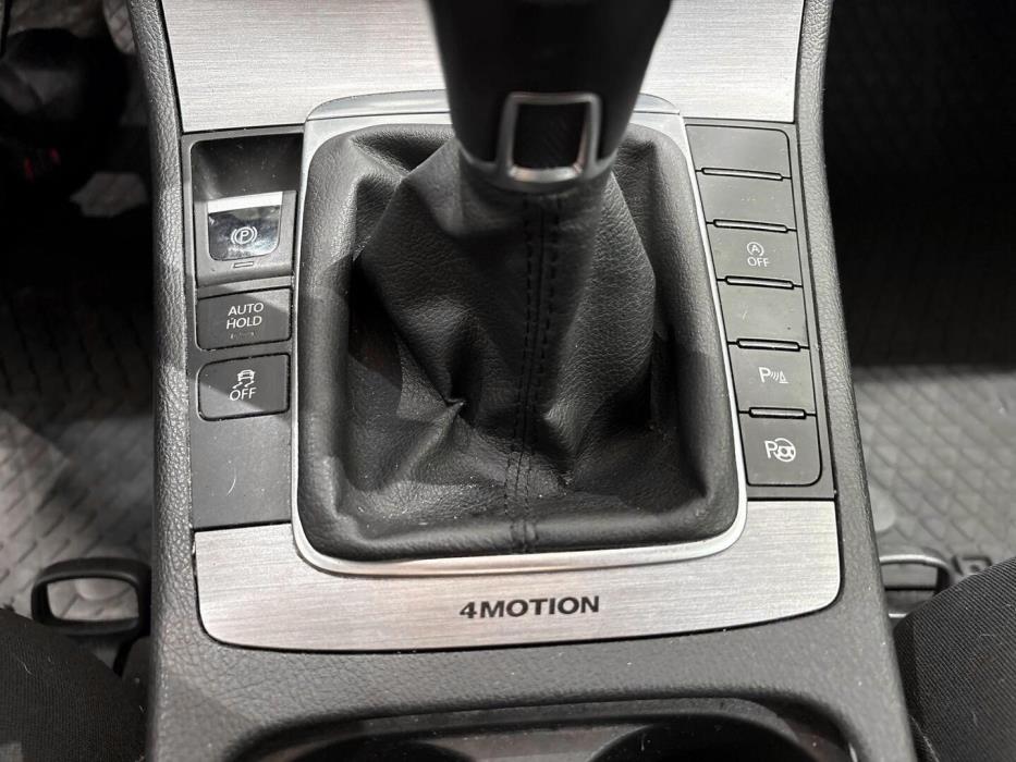 VOLKSWAGEN Passat 2014