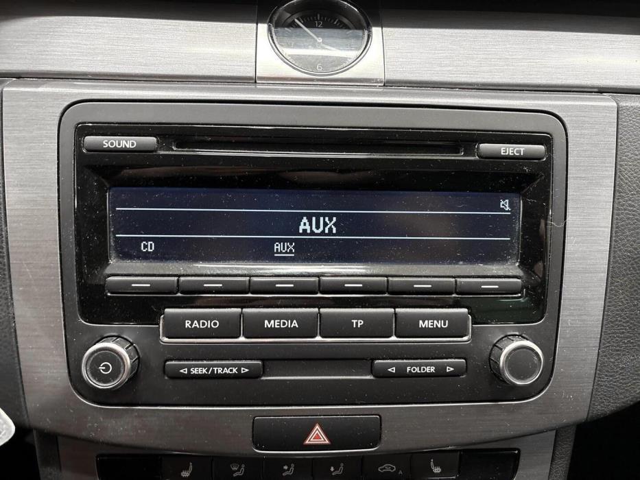 VOLKSWAGEN Passat 2014