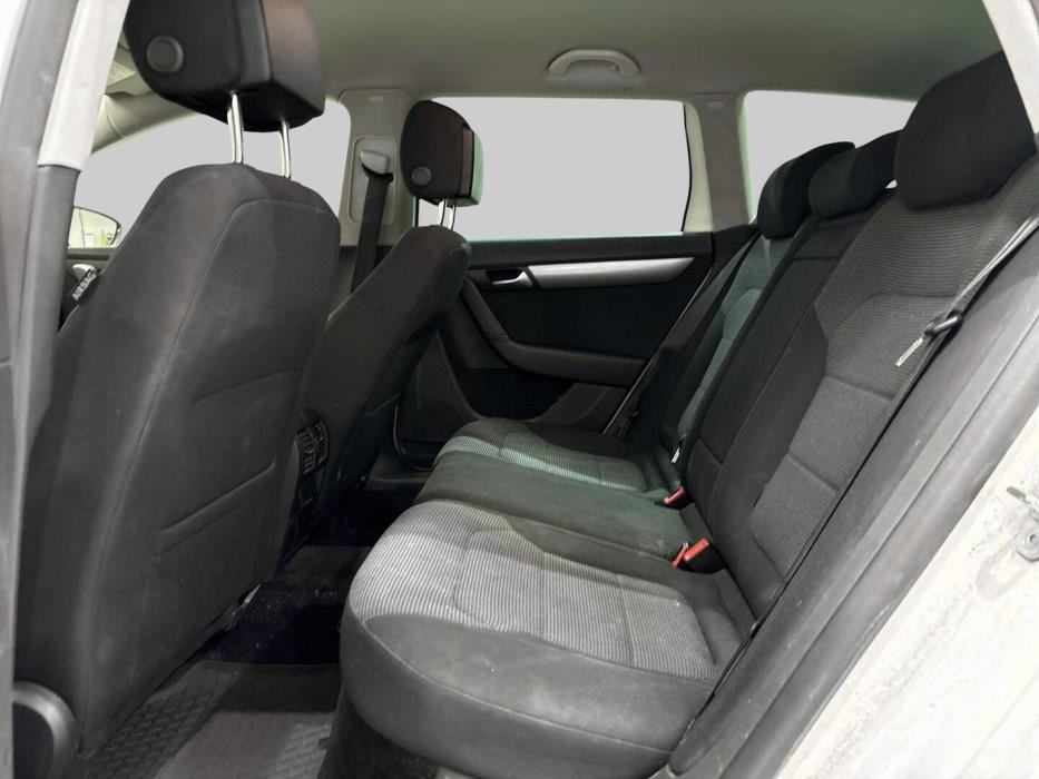 VOLKSWAGEN Passat 2014