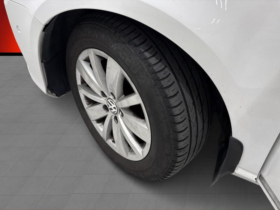 VOLKSWAGEN Passat 2014