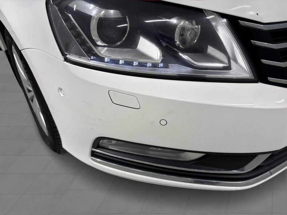 VOLKSWAGEN Passat 2014