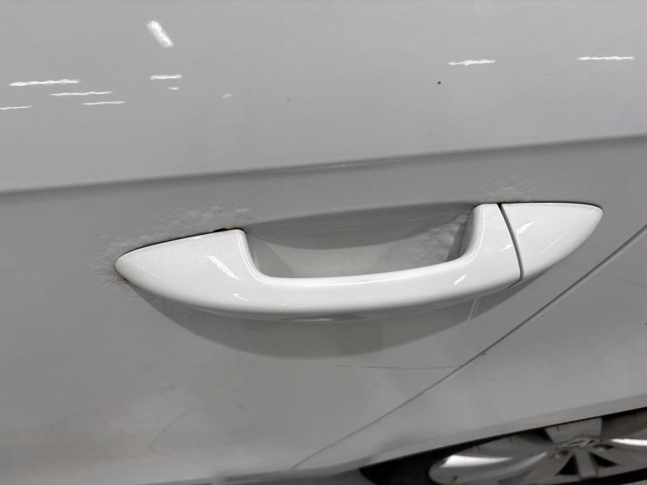 VOLKSWAGEN Passat 2014