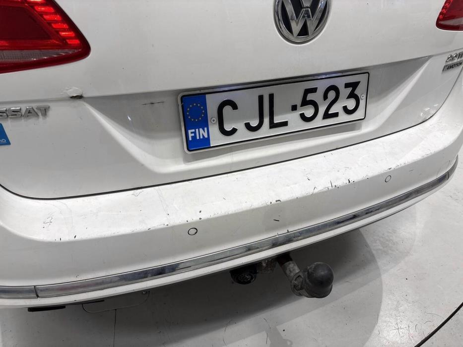 VOLKSWAGEN Passat 2014