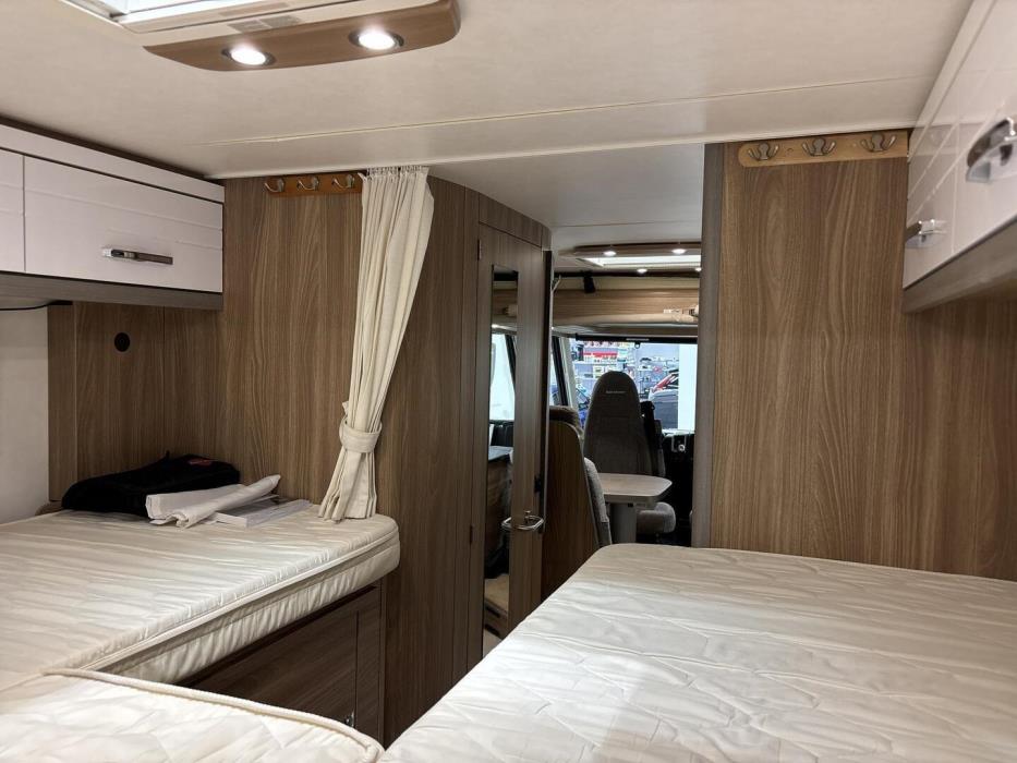 BÜRSTNER Aviano I 6903 2016