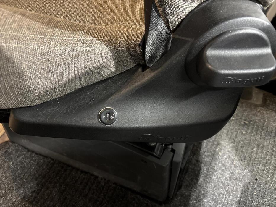 BÜRSTNER Aviano I 6903 2016