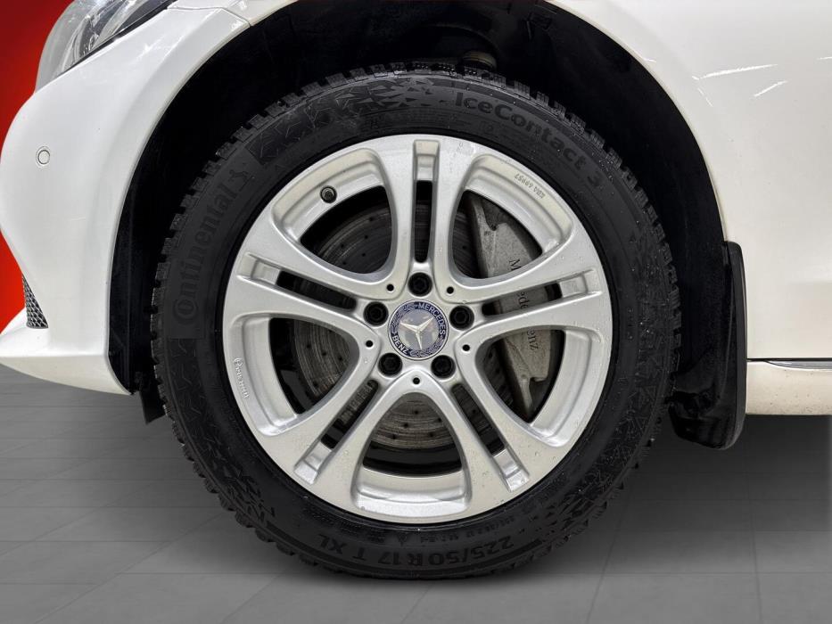 MERCEDES-BENZ C 2015