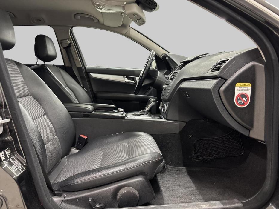MERCEDES-BENZ C 2009