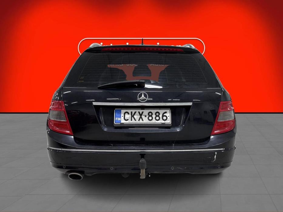 MERCEDES-BENZ C 2009