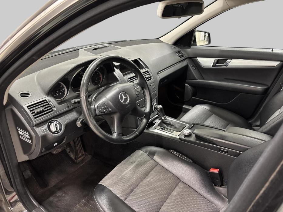 MERCEDES-BENZ C 2009