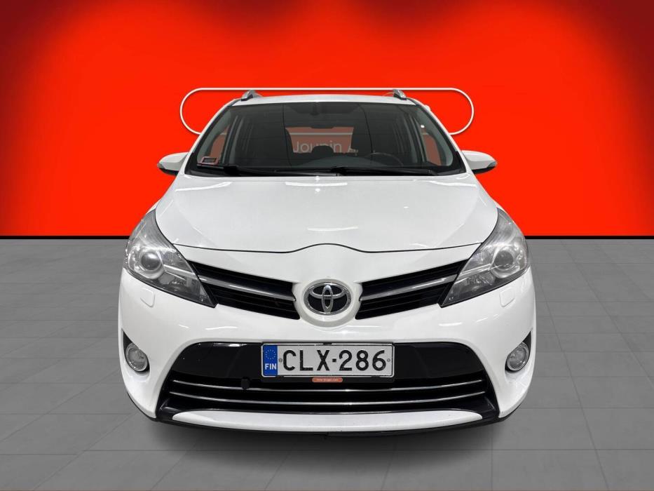 TOYOTA Verso 2015