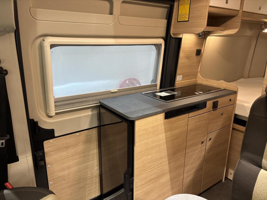 ROADCAR VAN R 540 2021